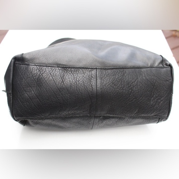 American Leather & Co. Lenox triple entry bag - Picture 10 of 13